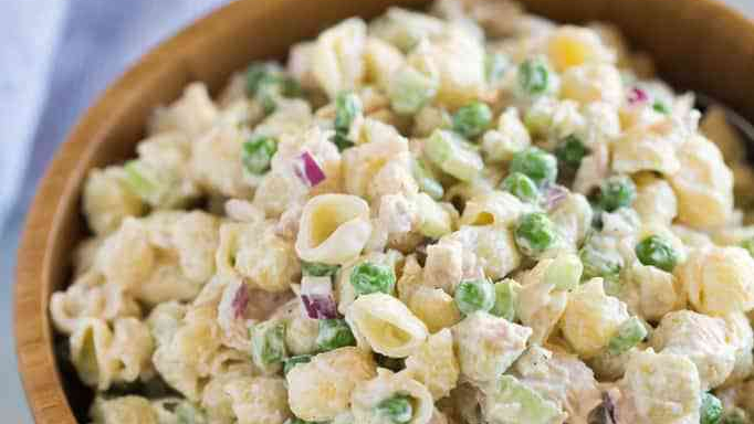 Macaroni Tuna-Pasta-Salad-2